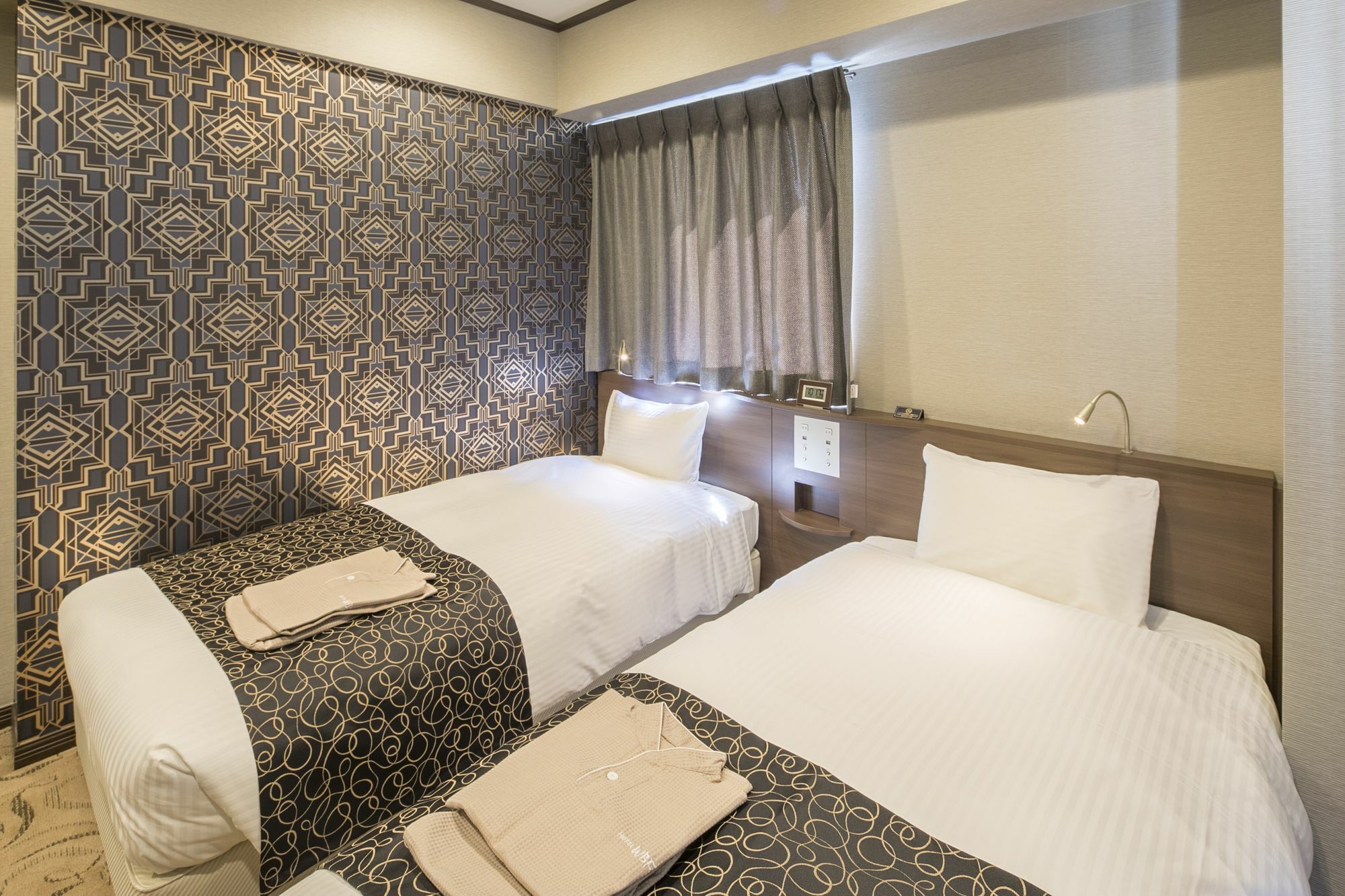 Hotel Wbf Yodoyabashi Minami Осака Екстериор снимка